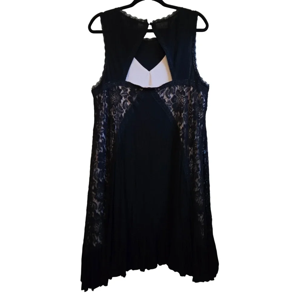 Torrid Whimsygoth Black Crinkle Gauze Lace Trapeze Dress Sleeveless Size 1, L/XL - Picture 9 of 14